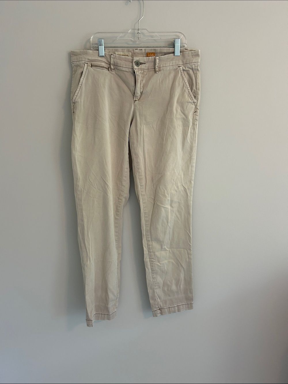 Pilcro Hyphen Pant Beige Chino Pants Women's Size 29 Anthropologie